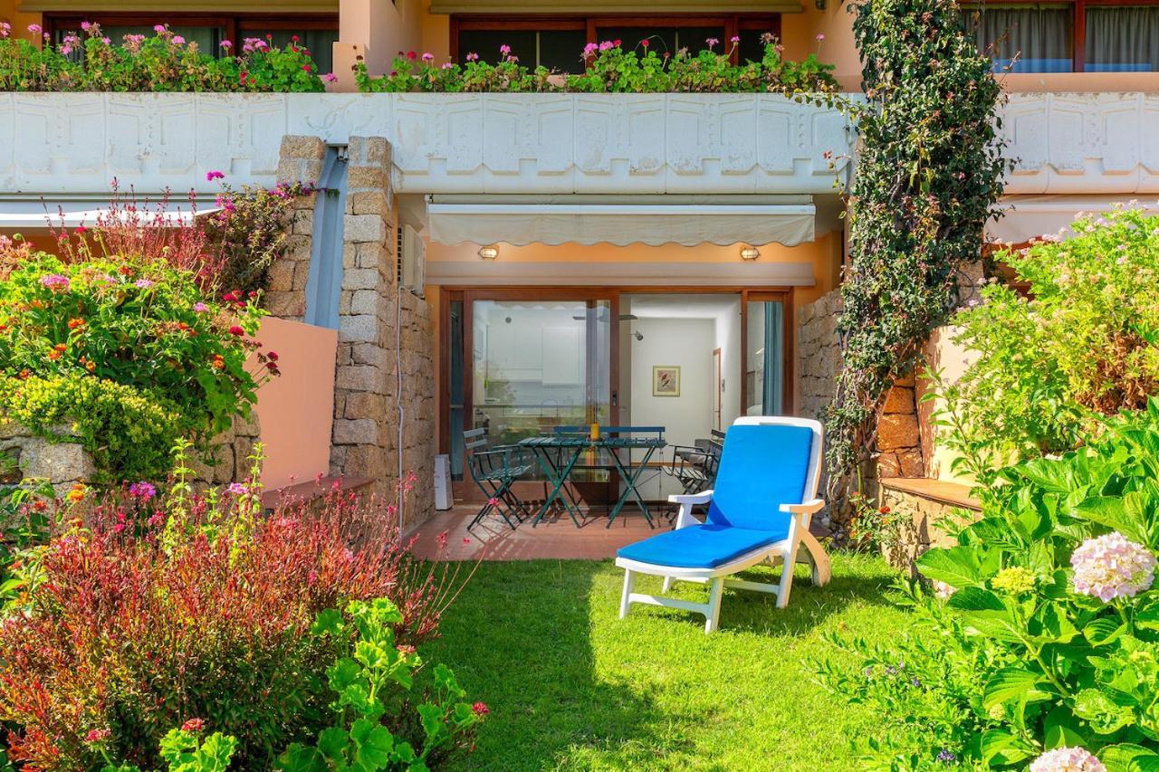 Residenze Coda Cavallo San Teodoro  Exteriör bild