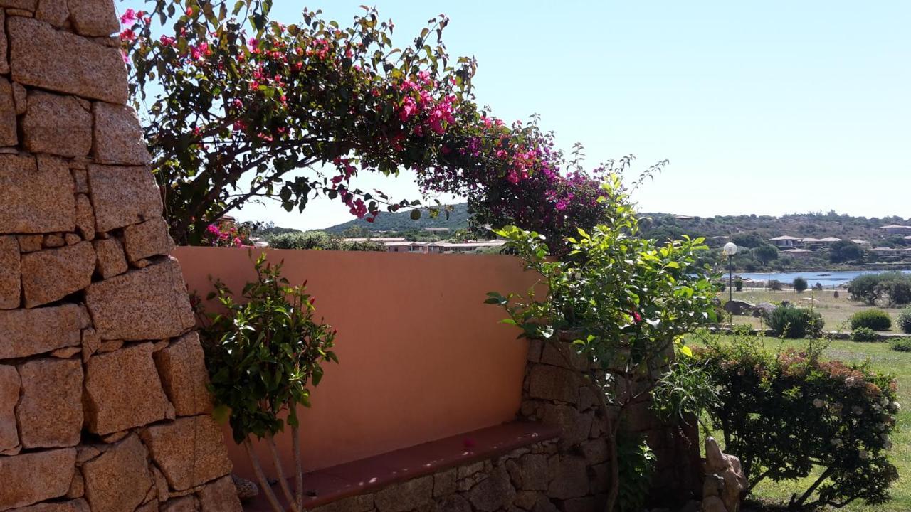 Residenze Coda Cavallo San Teodoro  Exteriör bild