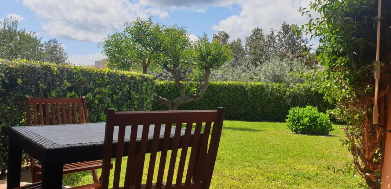 Residenze Coda Cavallo San Teodoro  Exteriör bild