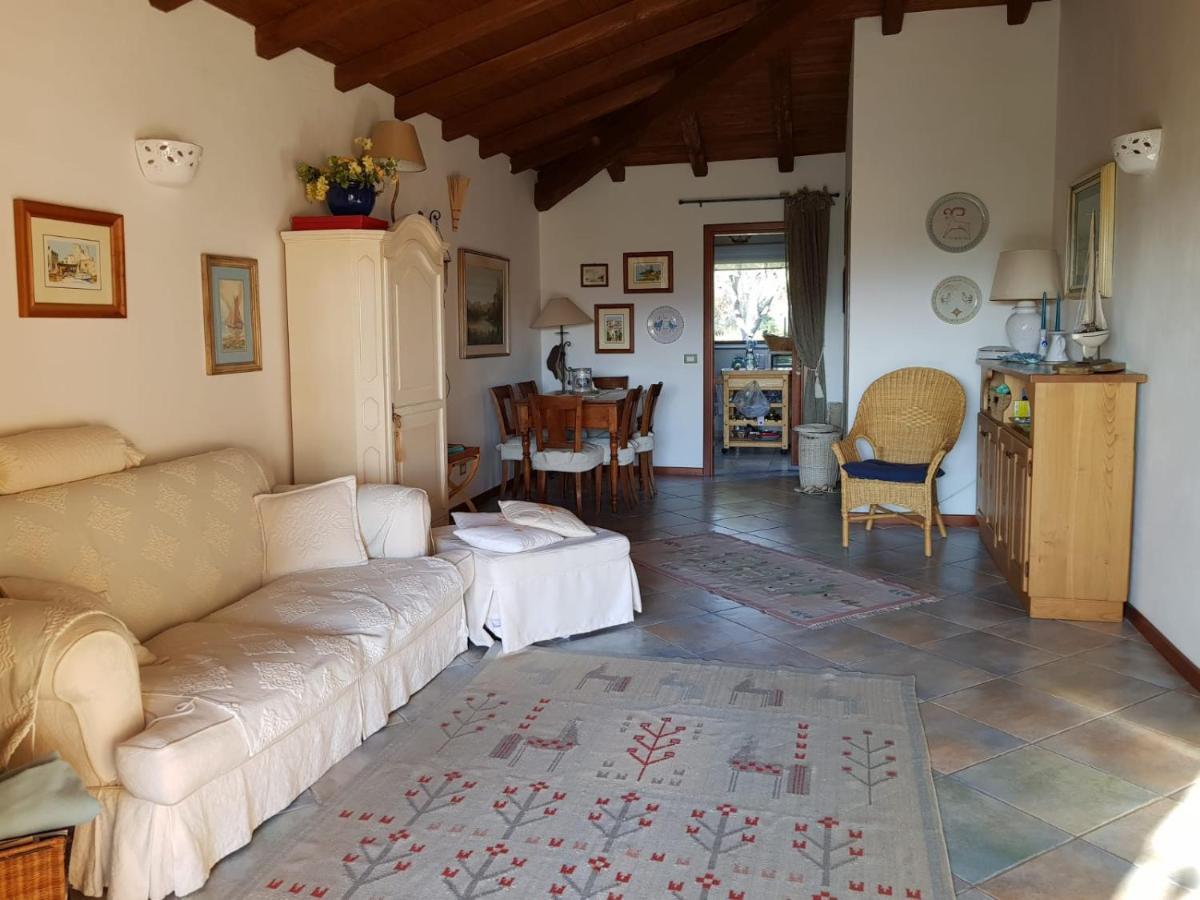 Residenze Coda Cavallo San Teodoro  Exteriör bild