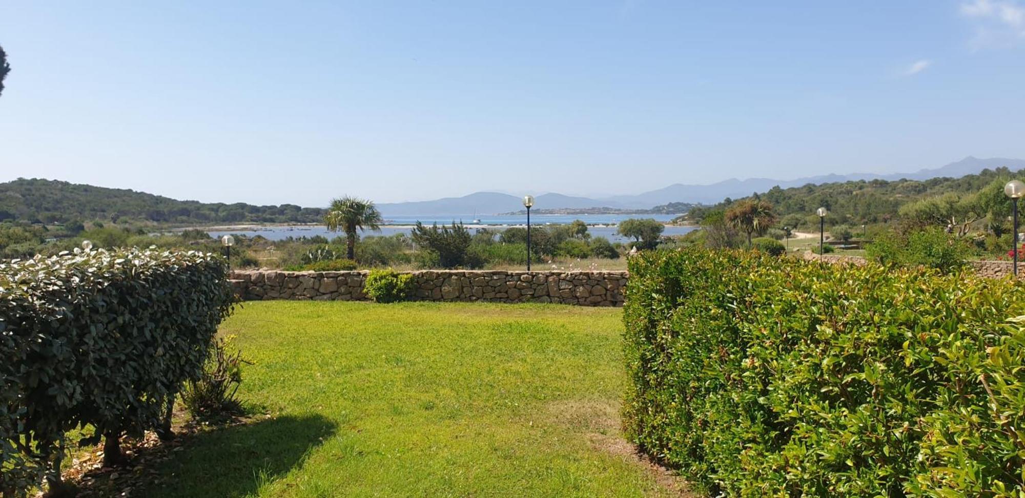 Residenze Coda Cavallo San Teodoro  Exteriör bild
